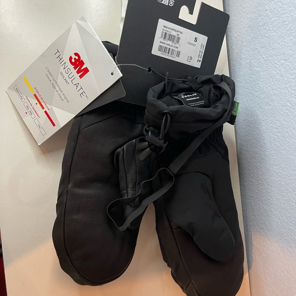 Oakley Black Thinsulate Mittens